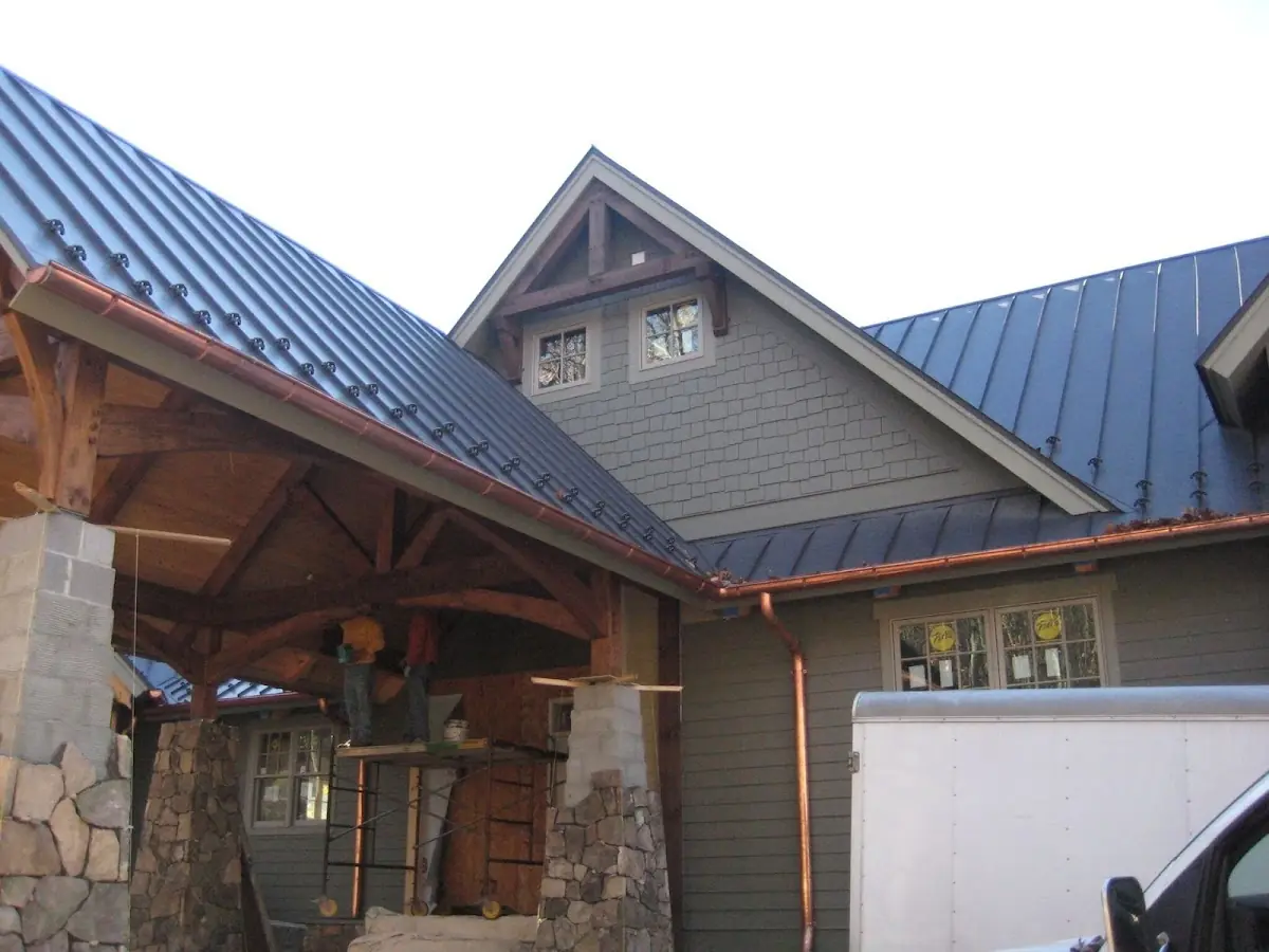 Craftsman Roofing team delivering quality roofing work in CUF